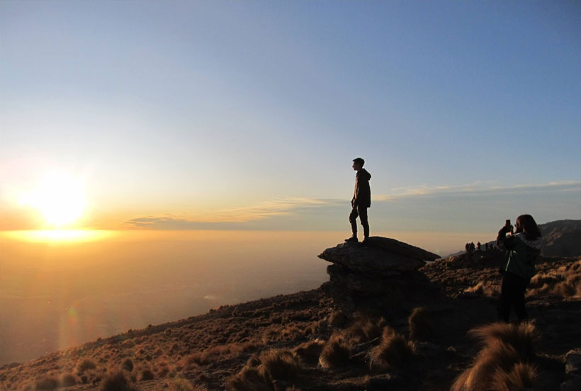 Atardecer desde el Mirador de los Cóndores sobre el Valle del Conlara, Carpintería